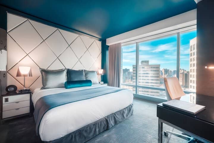 Room 40 of 143