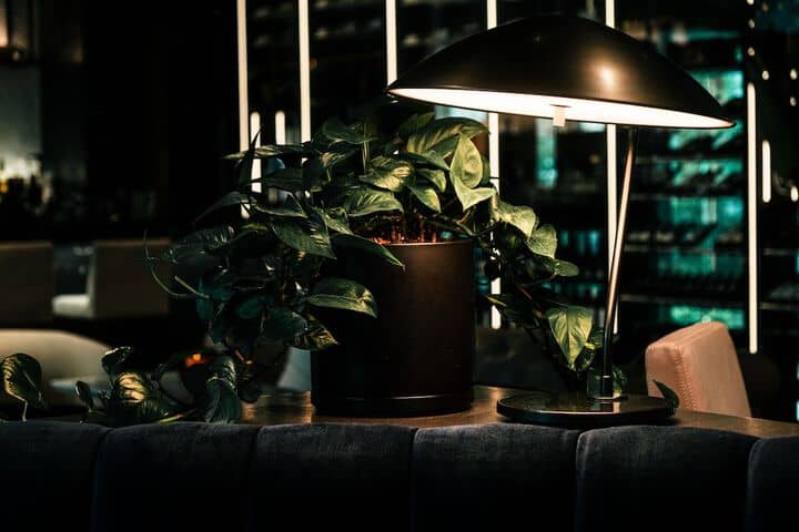 Lounge 110 of 143