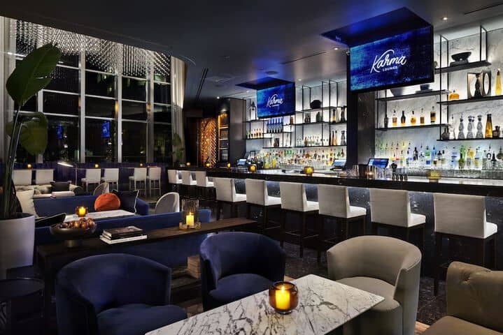 Lounge 116 of 143