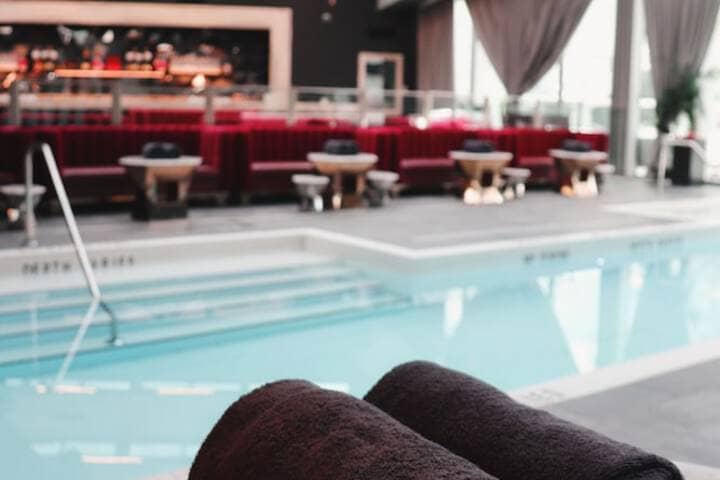 Pool 60 of 143